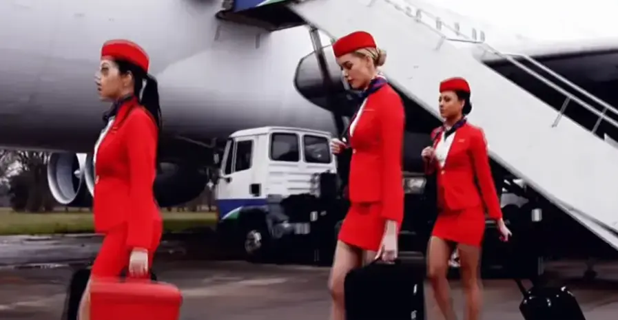 《法国空姐2018》完整版免费在线观看-720P高清法版电影全集-机舱场景资源下载
