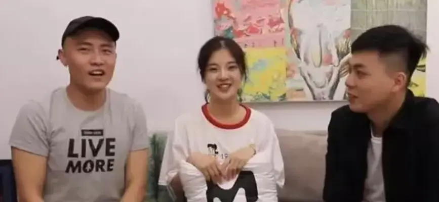 《兄妹蕉谈》麻花视频国产剧情1080P高清完整版-未删减网盘资源下载-兄妹情感纠葛禁忌之谈在线观看