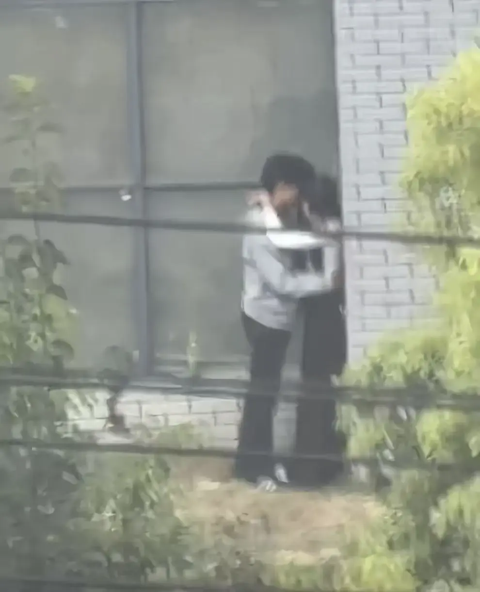 蚌埠职教园情侣野外视频事件后续-原生态高清视频完整版免费看-全网热议蚌埠职教园情侣视频-限时抢先鉴赏
